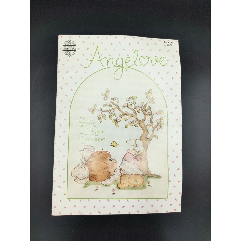 Cross Stitch "Angelove" by Gloria & Pat Book 18 1983